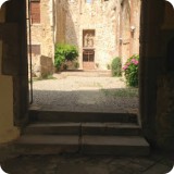 A crypt at the entrance of the original gothic chapel...